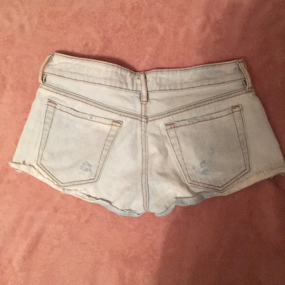 shorts - Picture 2 of 4